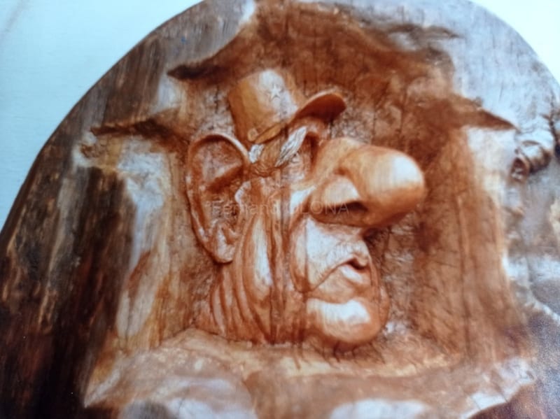 Sculpture sur bois de Fernand Olona