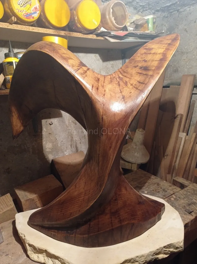 Sculpture sur bois de Fernand Olona
