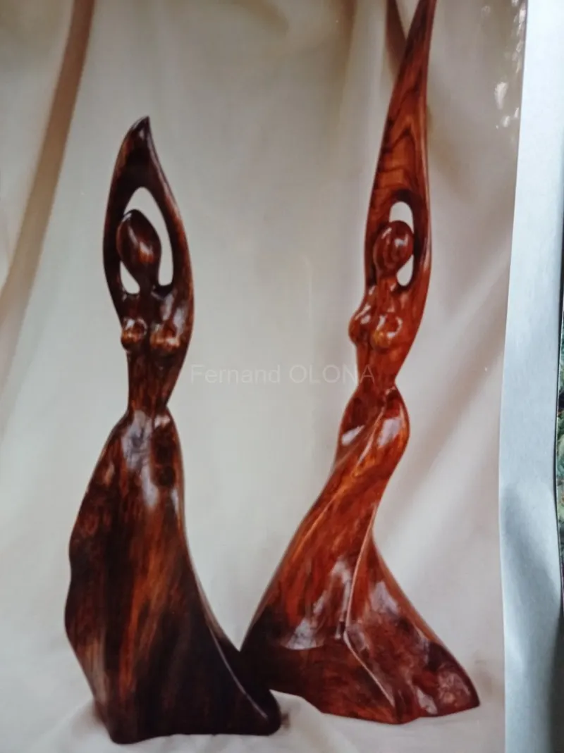 Sculpture sur bois de Fernand Olona