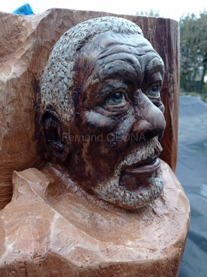 Sculpture sur bois de Fernand Olona