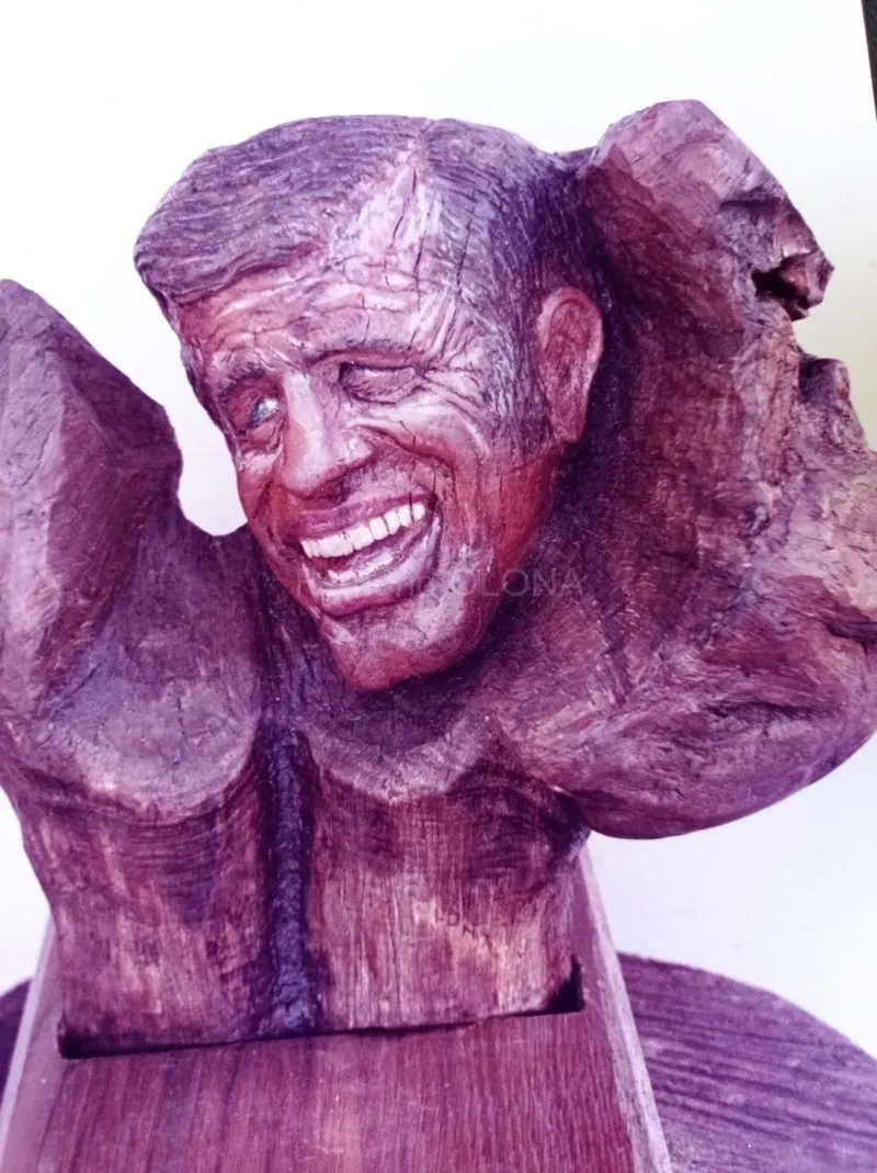 Sculpture sur bois de Fernand Olona