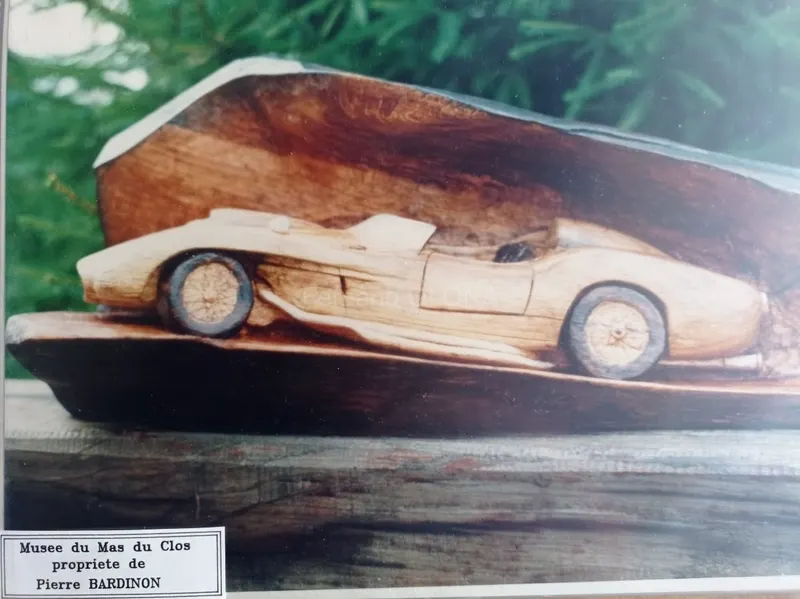 Sculpture sur bois de Fernand Olona